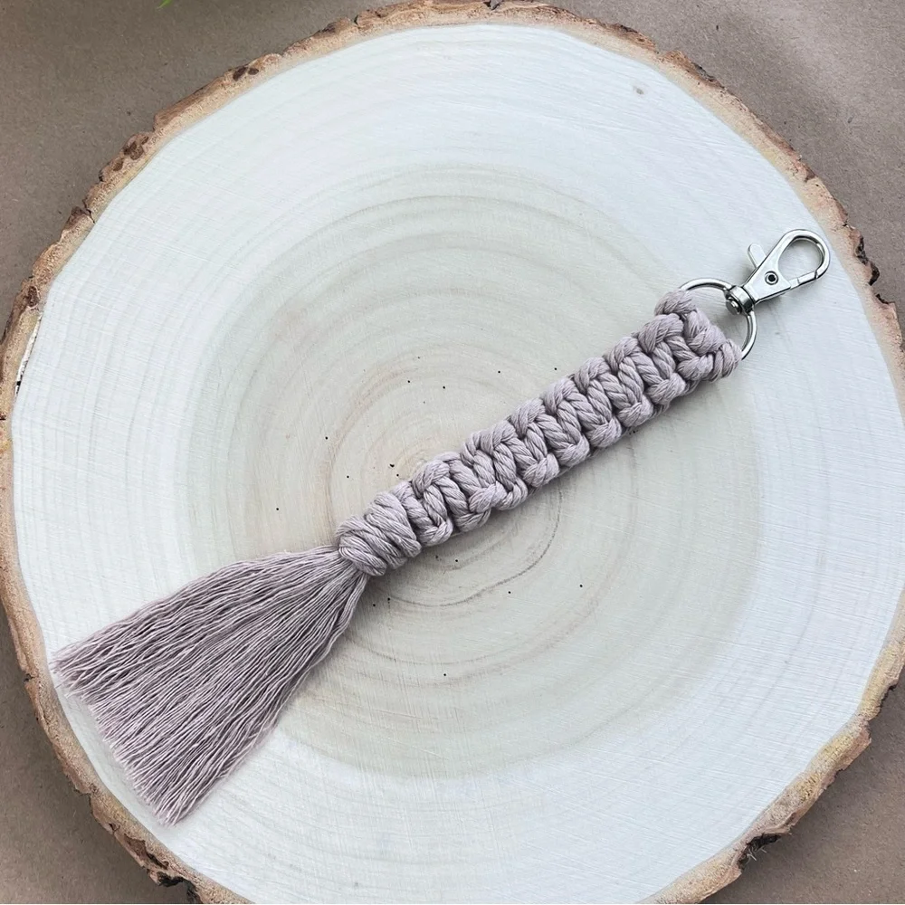 Boho Macramé Pink Gray Keychain